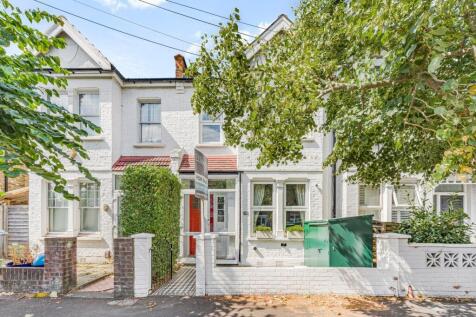 Vernon Avenue, Raynes Park