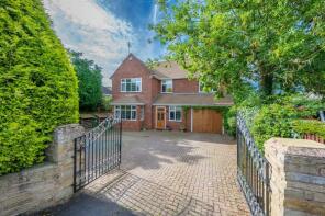 4, Hughes Hill, Warwick CV35 7AS