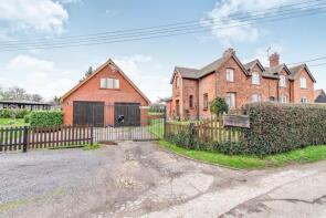 2, Woodstock Cottages, Broadoak Road, Sittingbourne ME9 8AD
