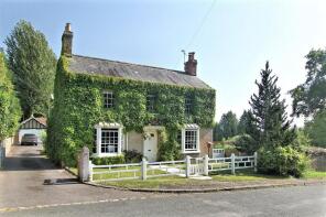 The White House, Old Bristol Road, Woodford, Berkeley GL13 9JU