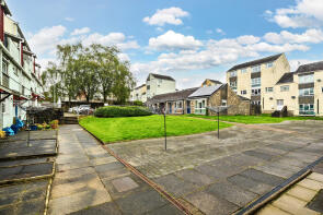 3, Waterside, Kendal LA9 4EU