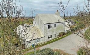 Llain Sybylldir, Road Past The White Eagle Inn To Borthwen, Rhoscolyn, Holyhead LL65 2NJ