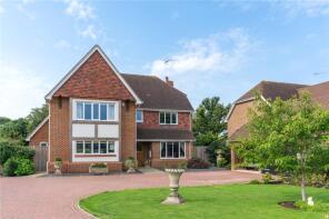 6, Placketts Corner, Polegate BN26 6FY