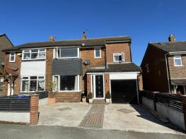 29, Middlecliffe Drive, Crow Edge, Sheffield S36 4HB