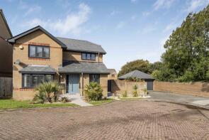 26, Shackleton Drive, Newquay TR7 3PE