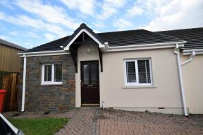 5, St Annes Drive, New Hedges, Tenby SA70 8TG