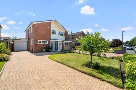 Oakwood Drive, Leigh, WN7