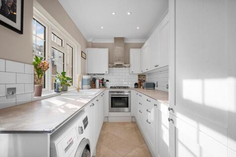 St Marys Road, Weybridge, KT13