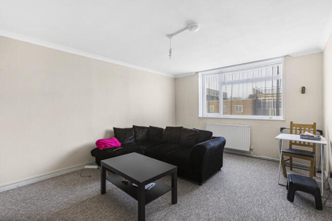 Flat 4, Fareham House