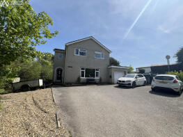 Glanhwfa, Fron Road, Llangefni LL77 7HB