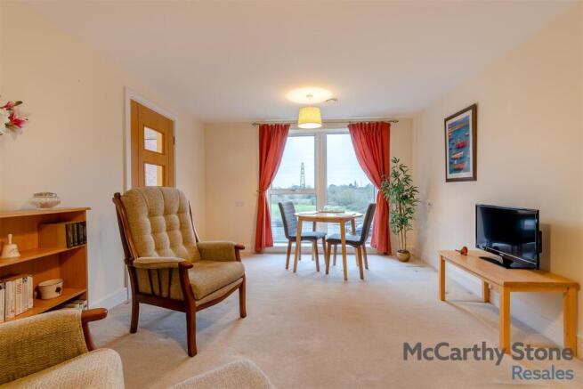 8634889-interior15.jpg