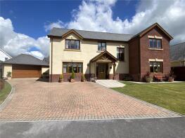 11, Nant Yr Ynys, Llanpumsaint, Carmarthen SA33 6LJ