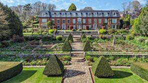 4 Bishop House, Lindridge Park, Teignmouth TQ14 9TF