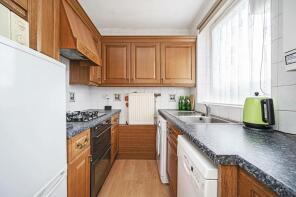 Flat 44, Lea View House, Springfield, Hackney, London E5 9DX