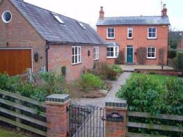 Rosebank, Quainton Road, North Marston MK18 3PR