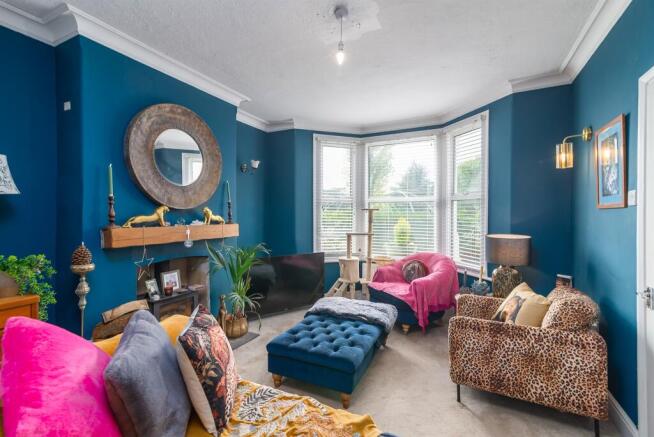 Lounge Dining Room