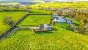 Glynteg, C3233 St Tysilios Church, Clynderwen SA66 7LR