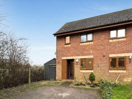 32, Thornhill, Buckingham MK18 2EH