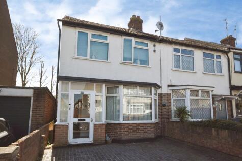 Sheringham Avenue, Romford