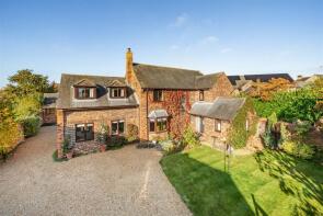 1 Wellyard, Chapel Close, Towcester NN12 8HZ