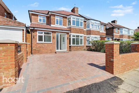 Kynance Gardens, Stanmore