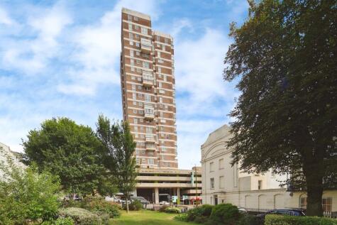 Russell Square, Brighton
