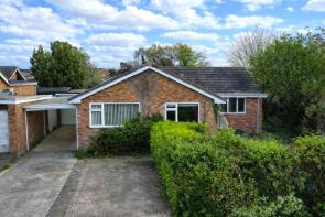 2, Lincoln Close, Honiton EX14 3EQ