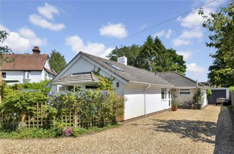 Avon Road, West Moors, Ferndown, Dorset, BH22