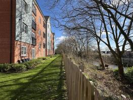 Apartment 15, 79 Matlock House, Chelmsford Drive, Coventry CV6 5PZ
