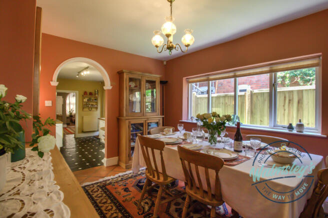 Dining room towards kitchen 2