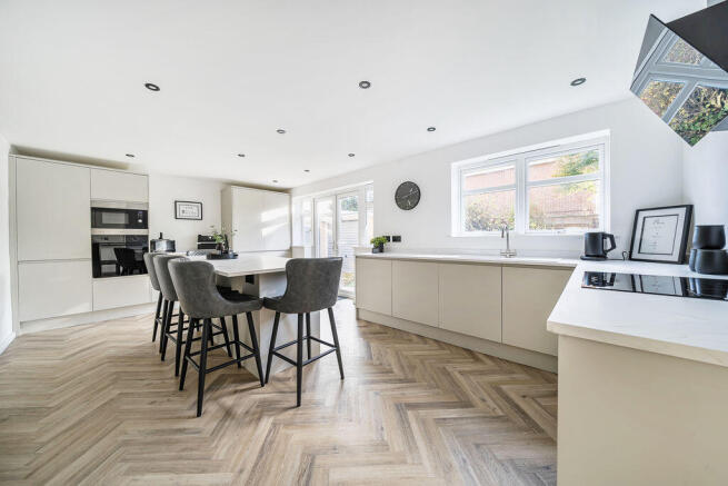 Kitchen/ Breakfast Room
