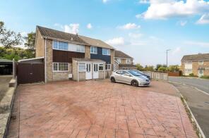 4, Tennyson Road, Dursley GL11 4PZ