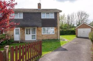 46, Valley Road, Totton SO40 9FN