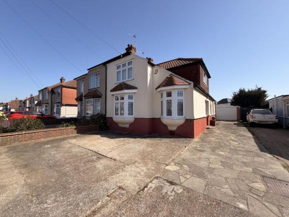 Presented by Clinton at EweMove Bexleyheath and Da
