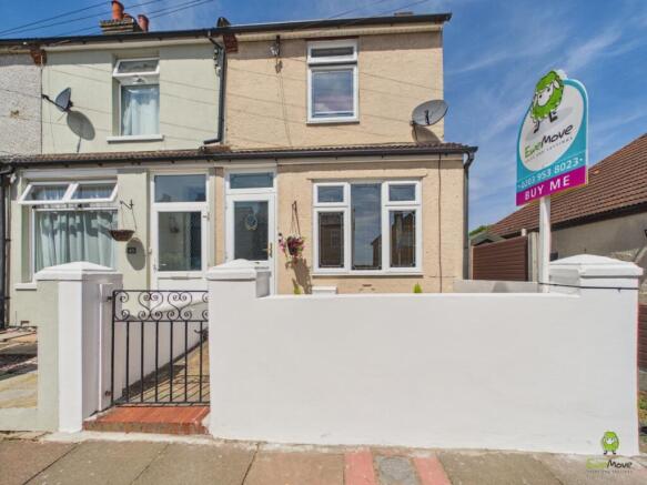 Presented by Clinton at EweMove Bexleyheath and Da