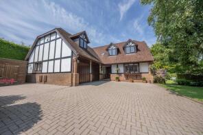 Cedar Lodge, Bradburys Farm Lane, Caldicot NP26 5UW