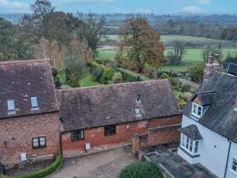 2, West Lodge Barns, Swan Lane, Bromsgrove B61 9HF