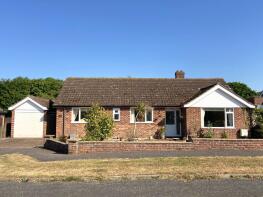 19 La Siesta, Regis Avenue, Sheringham NR26 8SN