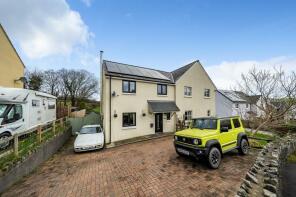 13, Pen Y Fan Close, Libanus, Brecon LD3 8EJ