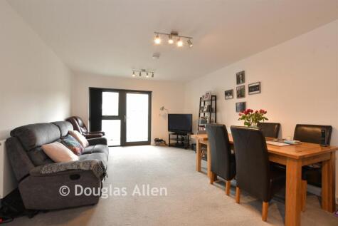 Broadis Way, Rainham, Essex
