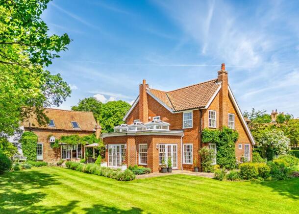 Welcome To Garden House