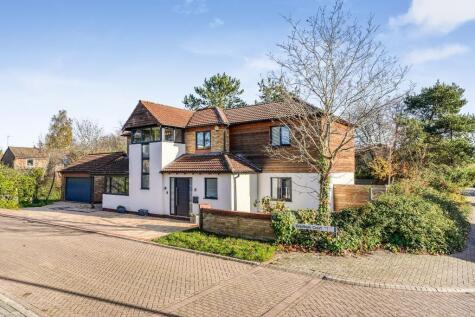 Grantham Court, Shenley Lodge, Milton Keynes, Buckinghamshire, MK5 7DP