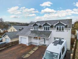 16, Longfield Close, Callington PL17 7EA
