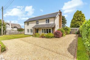 Lintells, Summer Down Lane, Tadley RG26 5UA