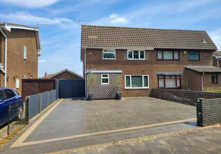 Salisbury Road, Totton, Southampton, SO40 3LQ