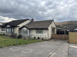 239, Heol Y Gors, Ammanford SA18 1RN