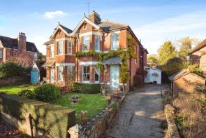Fairview, Brightling Road, Robertsbridge TN32 5DR