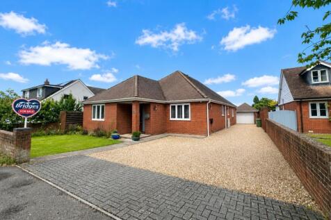 Ryelaw Road, Church Crookham, Fleet, Hampshire, GU52