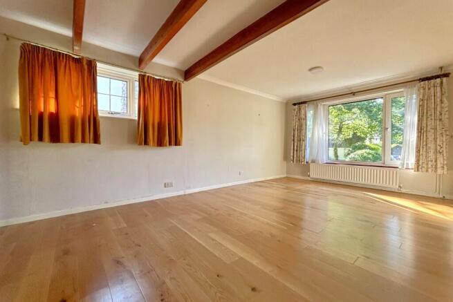 Sitting/Dining Room