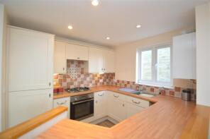 2, 49a Osborne Villas, Cambridge Road, East Cowes PO32 6AH
